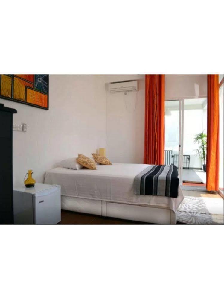 Vista Peiris Road Apartment Dehiwala-Mount Lavinia Bagian luar foto